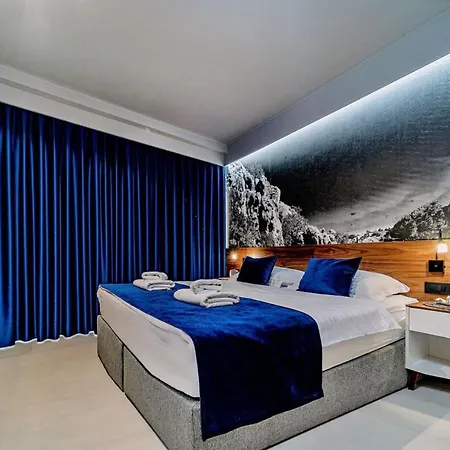 Luxury Delight Ii With Pool, Gym, Sauna And Jacuzzi *