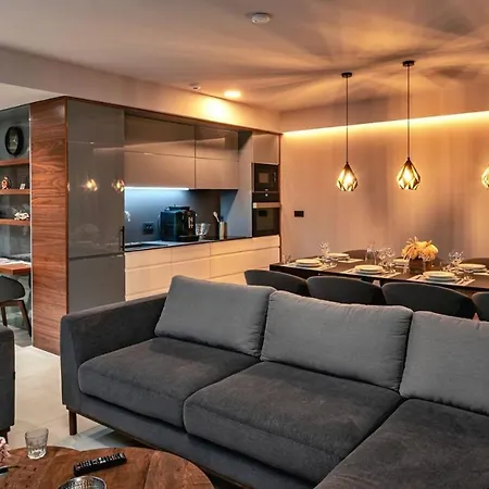 Luxury Delight Ii With Pool, Gym, Sauna And Jacuzzi Villa Promajna