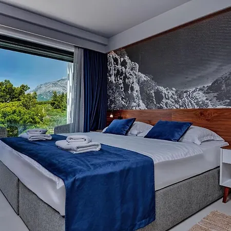 Villa Luxury Delight Ii With Pool, Gym, Sauna And Jacuzzi *